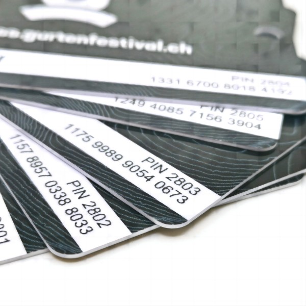 بطاقات وتذاكر RFID الذكية